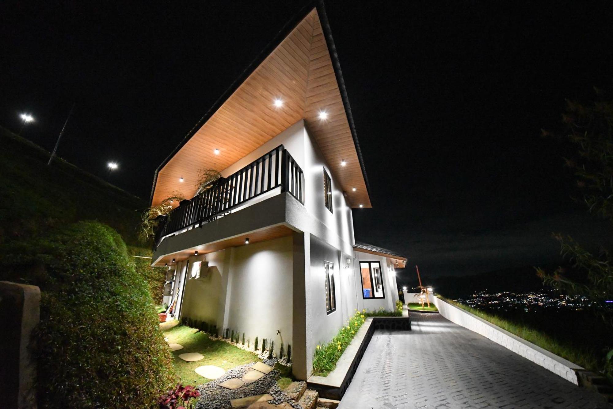 Villa Casa De Monique Bogor