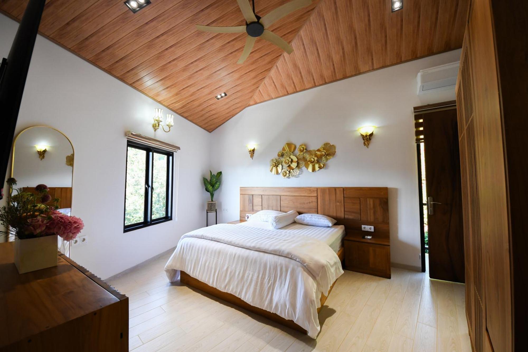 Casa De Monique * Bogor